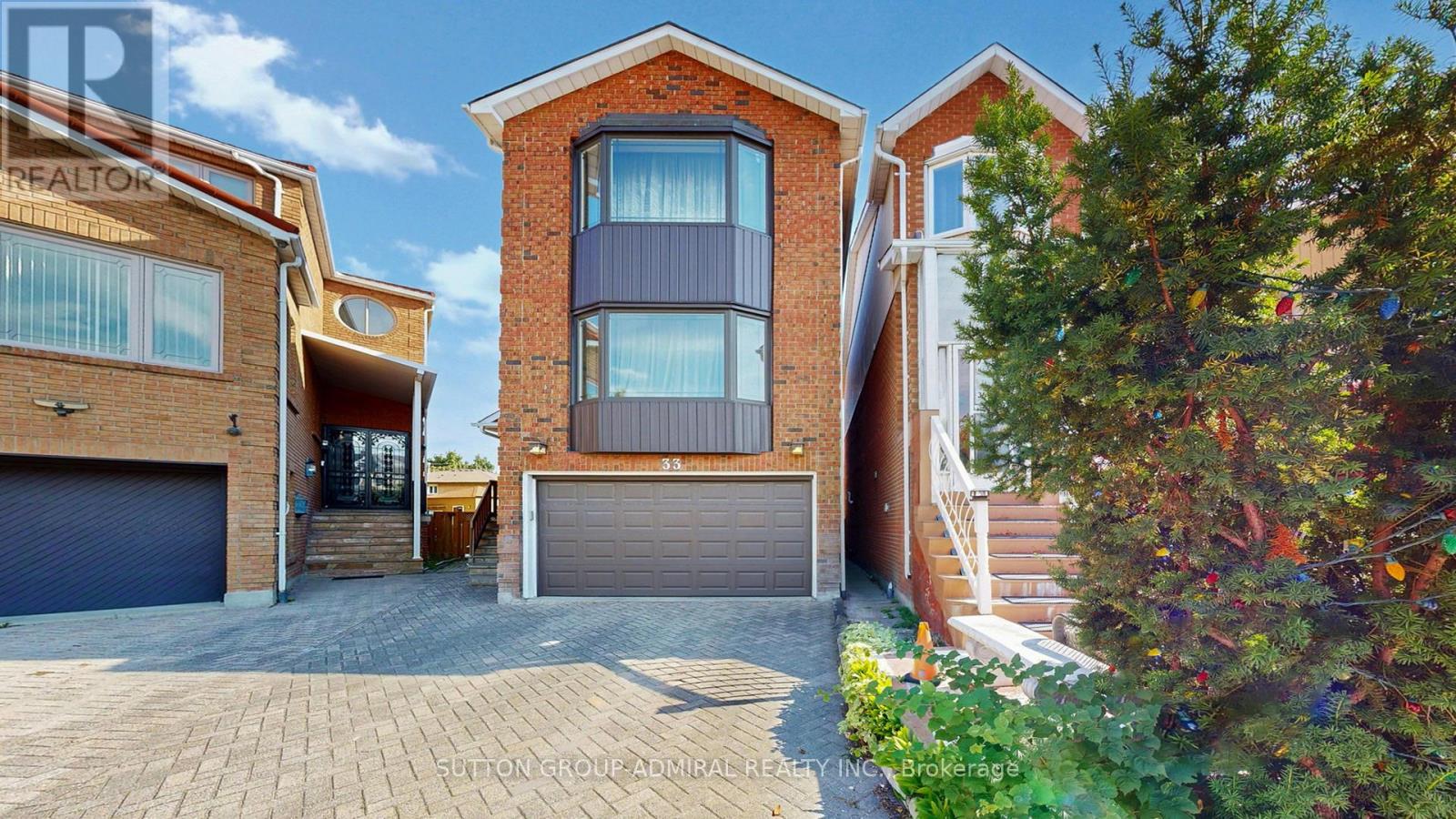 33 Carnival Ct, Toronto, ON M2R 3T7