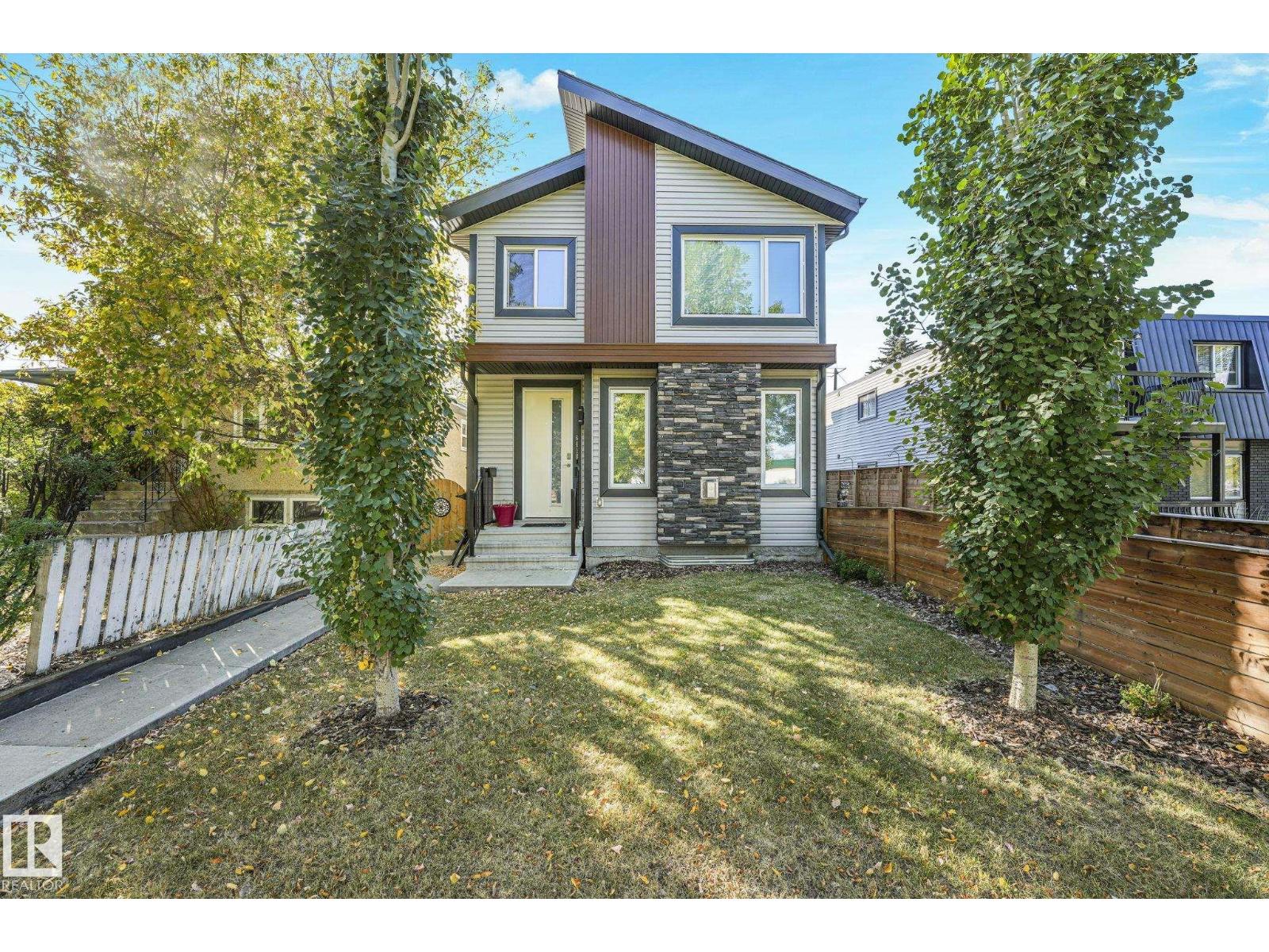 106 St Nw Unit 6418, Edmonton, AB T6H 2V4