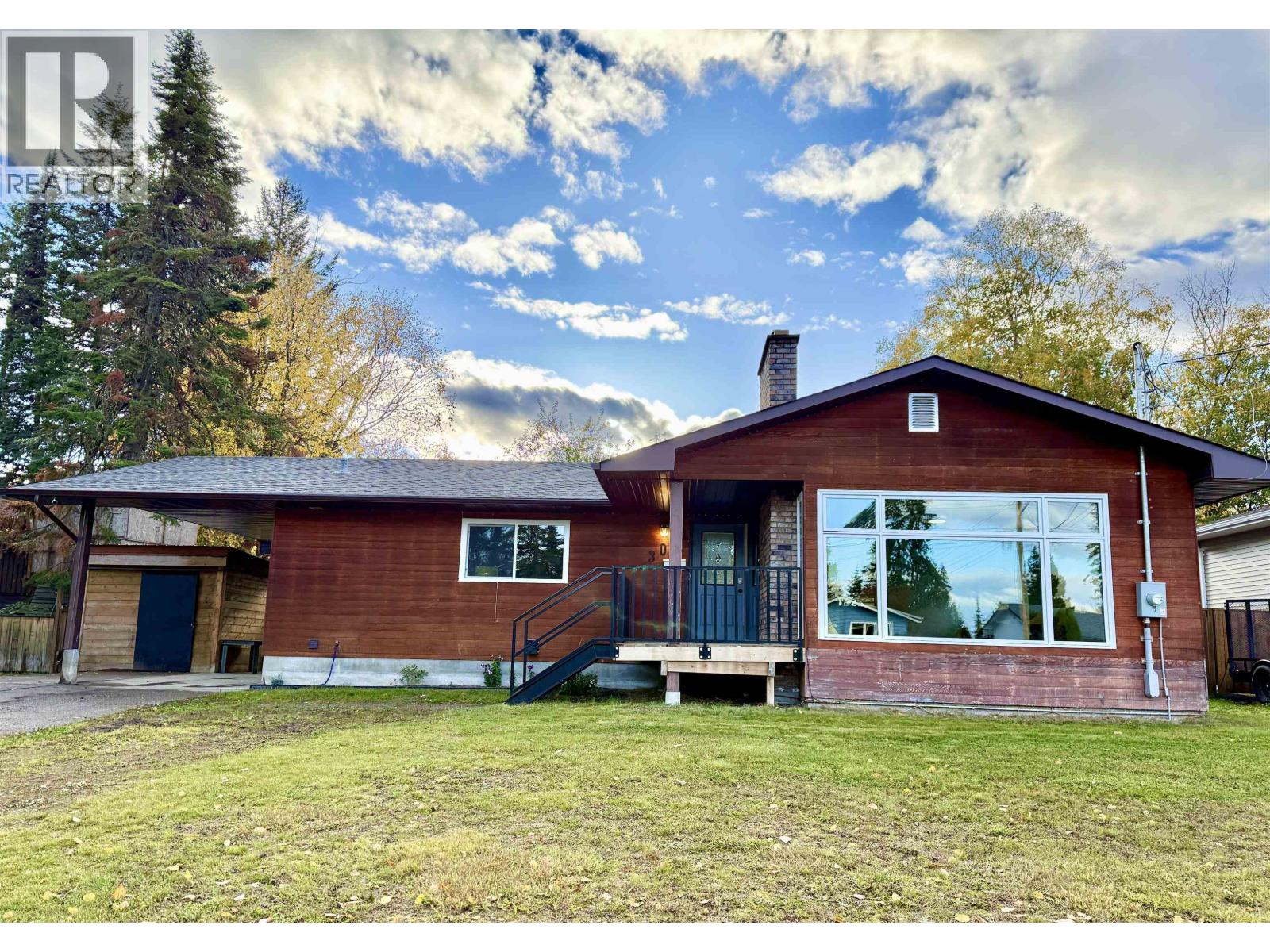 3019 Killarney Dr, Prince George, BC V2K 2A8