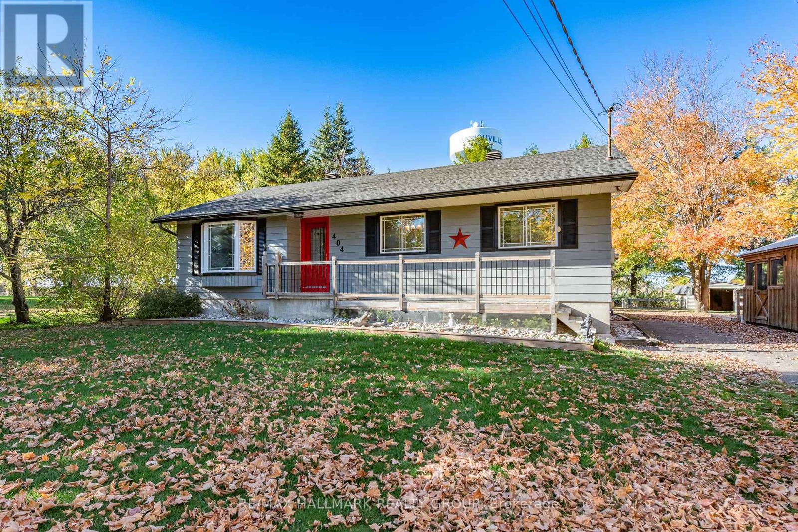 404 Bouchard St, Russell, ON K4R 1E5