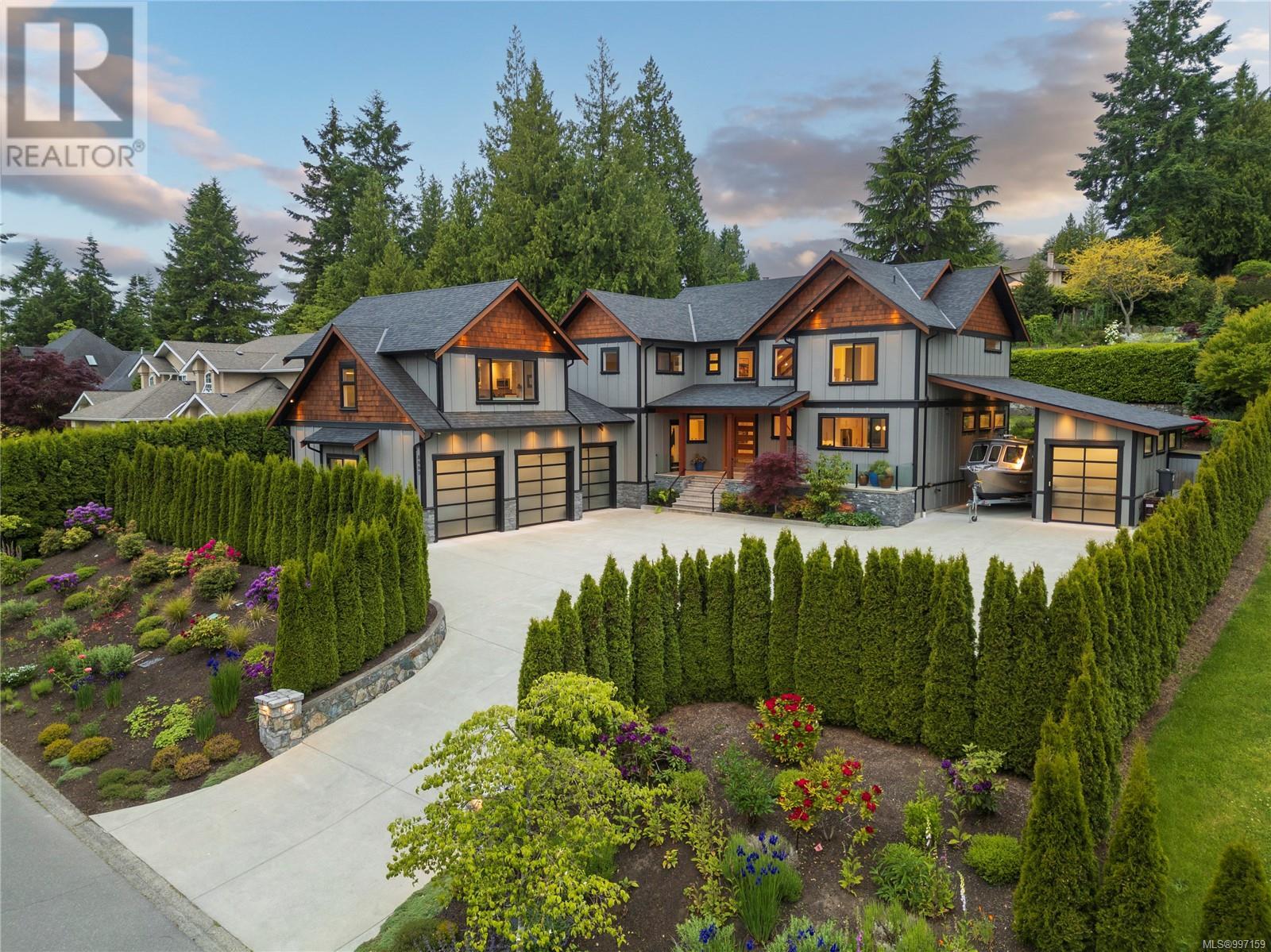 8660 Richland Pl, North Saanich, BC V8L 5E3