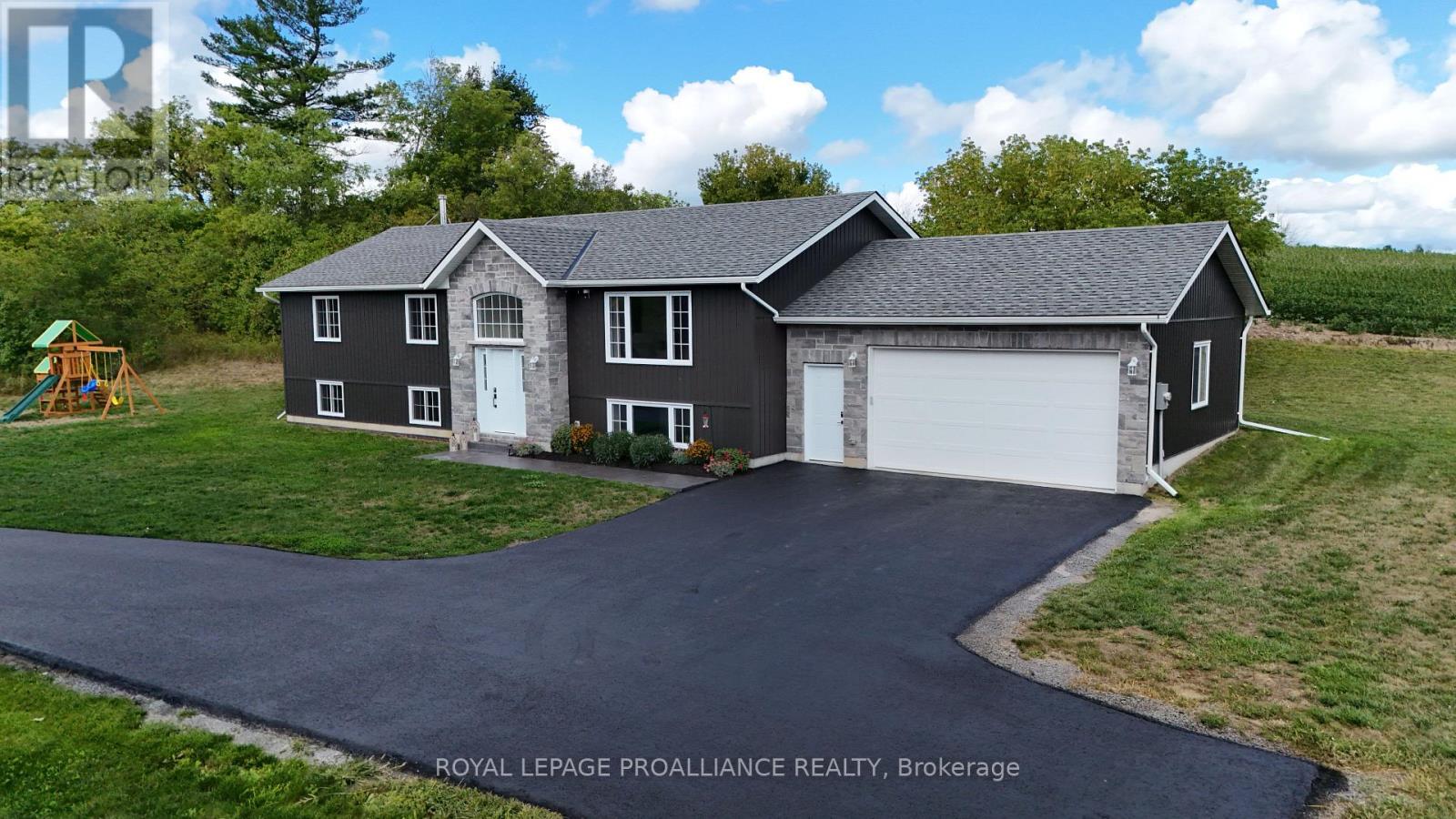 426 Free Rd, Quinte West, ON K0K 2C0