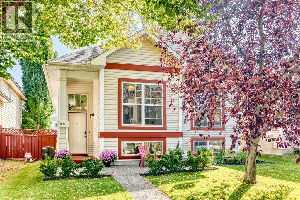 14844 Mt Mckenzie Dr SE, Calgary, AB T2Z 2L5