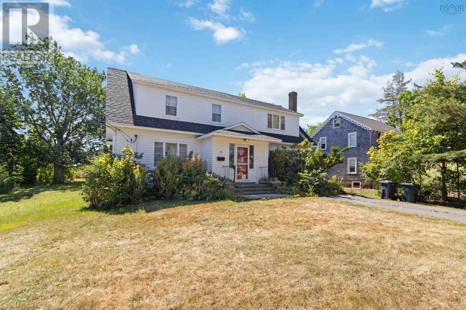 73 Highland Dr, Antigonish, NS B2G 1P4
