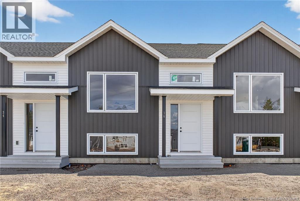 36 Cedric Ct, Dieppe, NB E1A 7K4