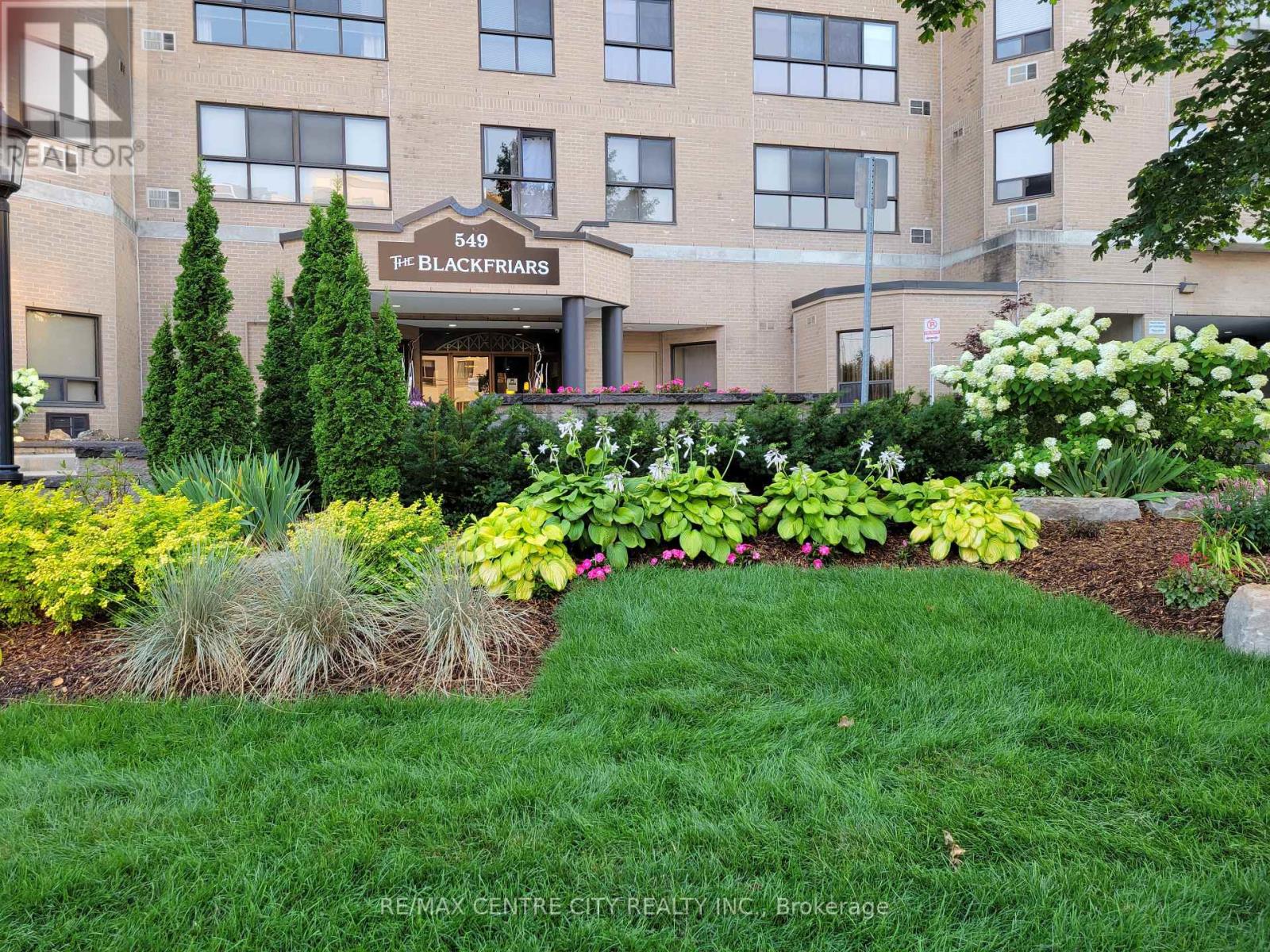 205 549 Ridout St N, London, ON N6A 5N5