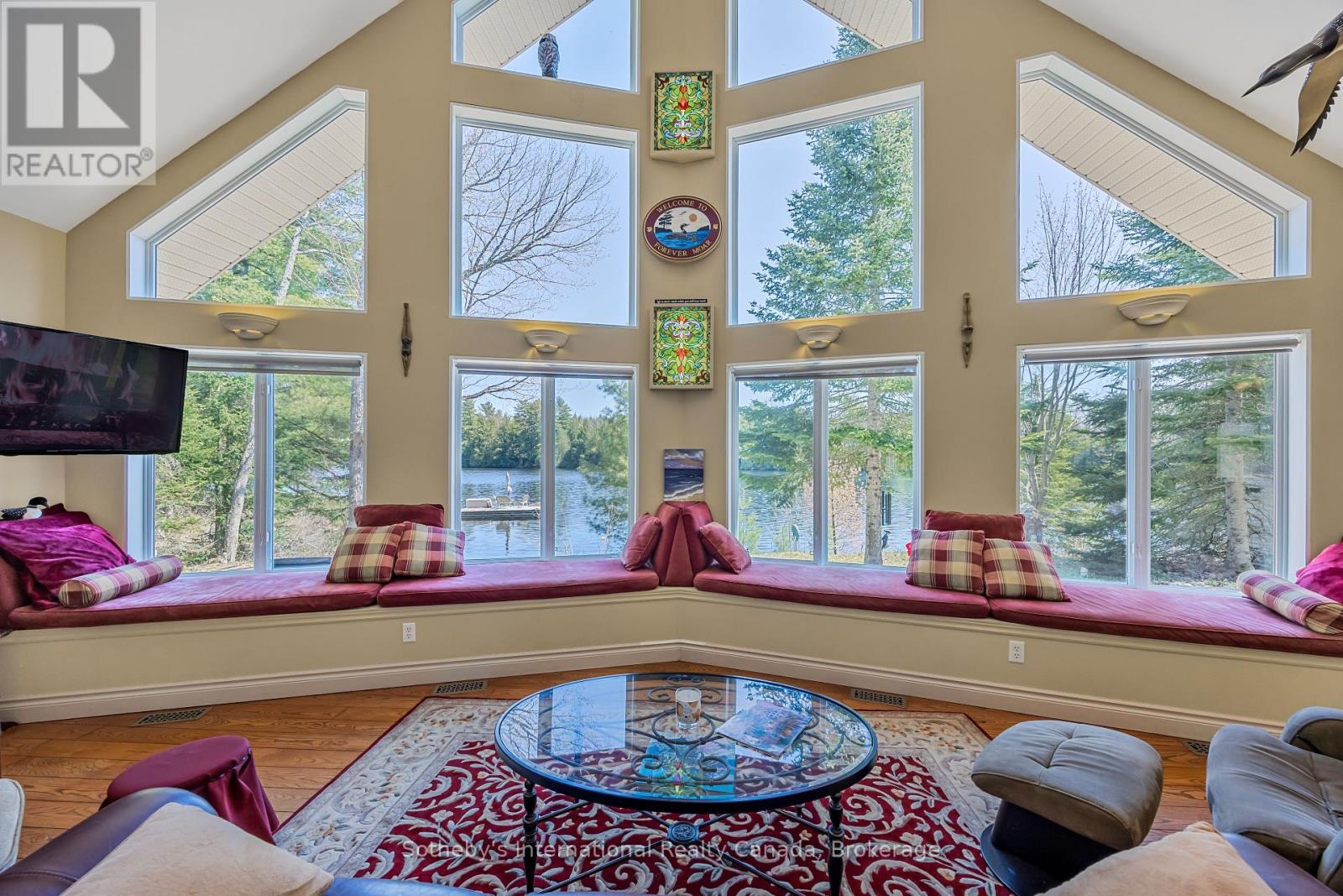 9 Pauls Bay Rd, McDougall, ON P2A 2W7