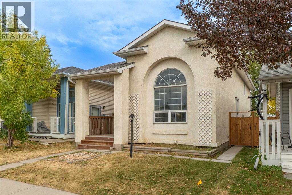 134 Laguna Cir NE, Calgary, AB T1Y 6W3