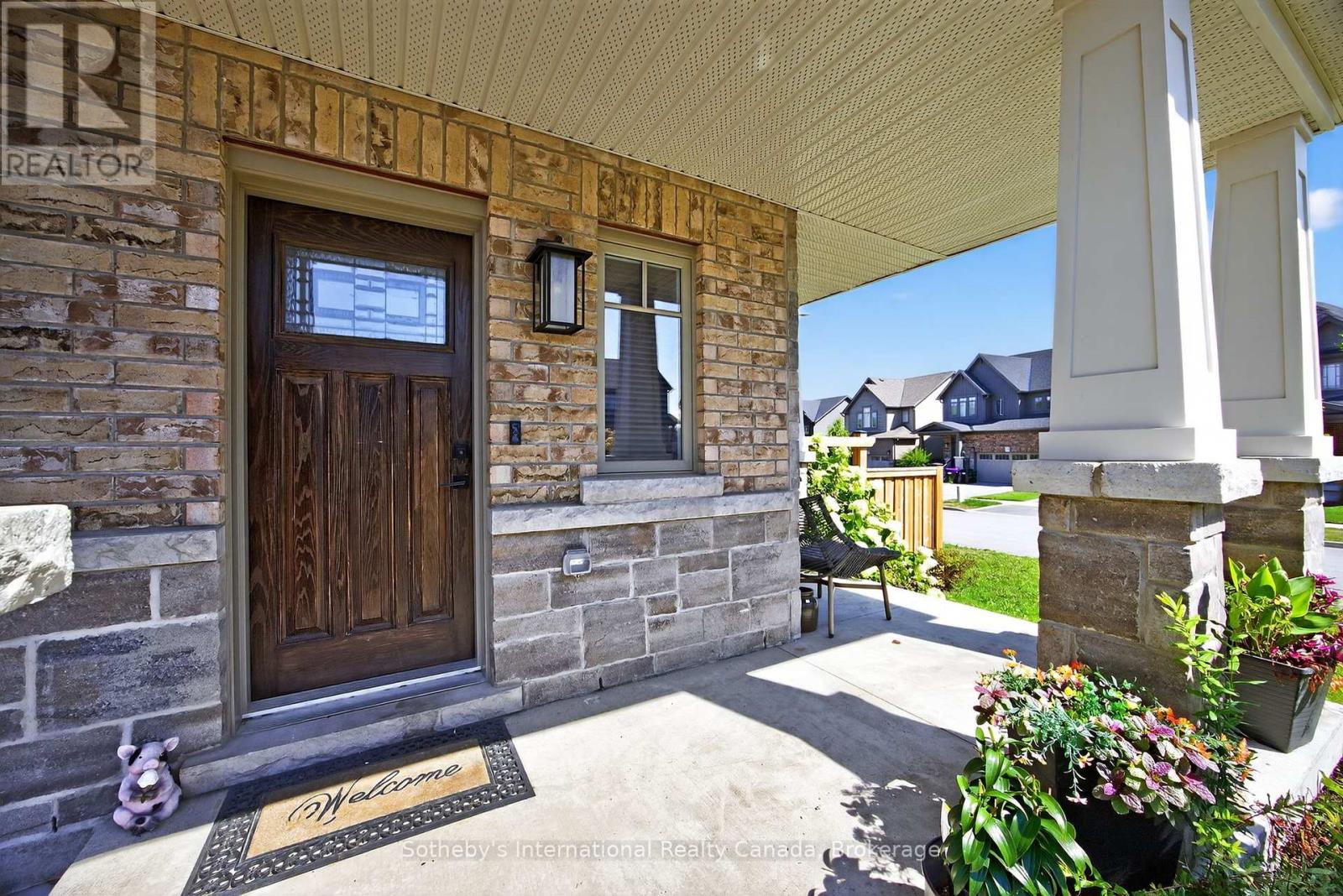 100 Archer Ave, Collingwood, ON L9Y 3B7