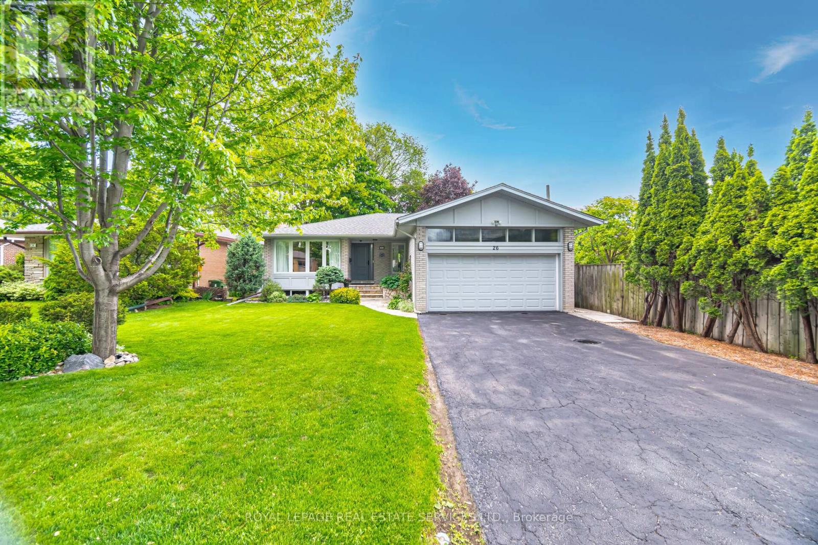 26 Alanmeade Cres, Toronto, ON M9B 2H3