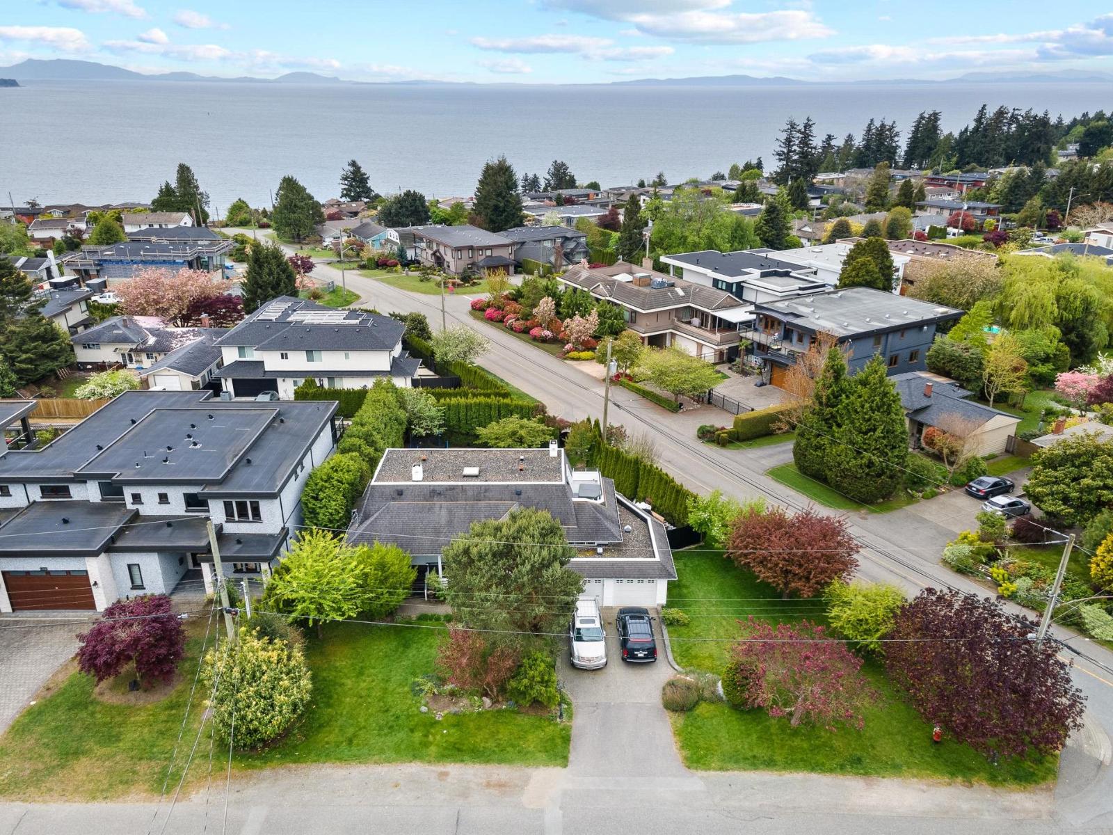14424 Mann Park Cres, White Rock, BC V4B 3A8