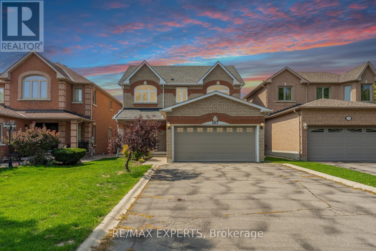 157 Cherokee Dr, Vaughan, ON L6A 2M7