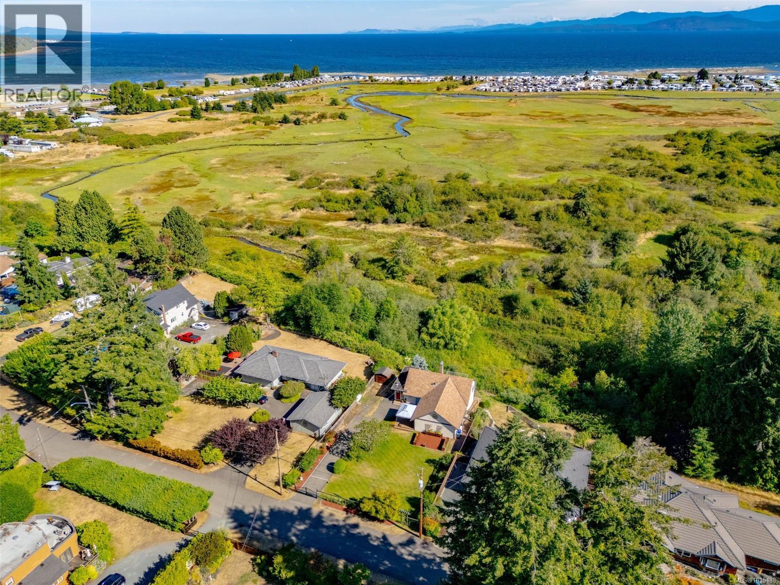 405 Heath Ave, Parksville, BC V9P 1V3