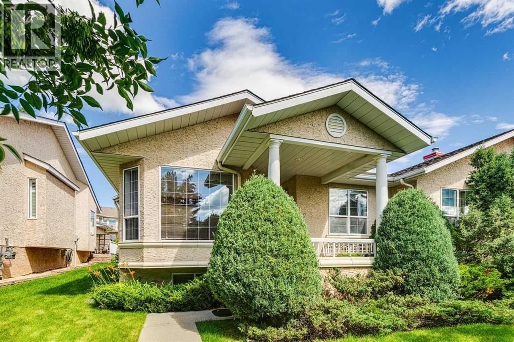 12 Sierra Morena Way SW, Calgary, AB T3H 3E4