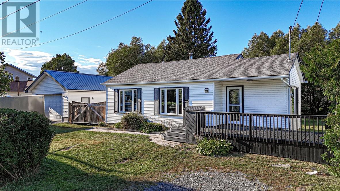 212 Balfour St, Chelmsford, ON P0M 1L0