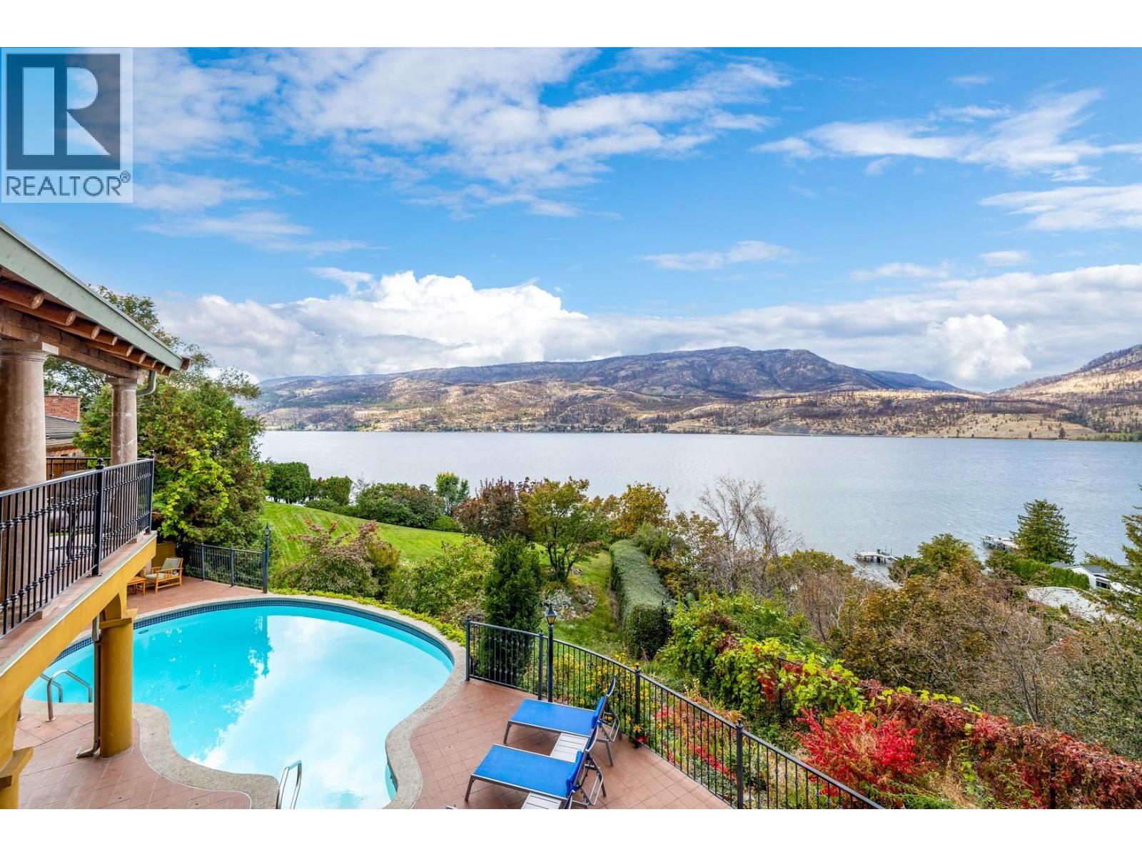 414 Herbert Heights Rd, Kelowna, BC V1Y 1Y3