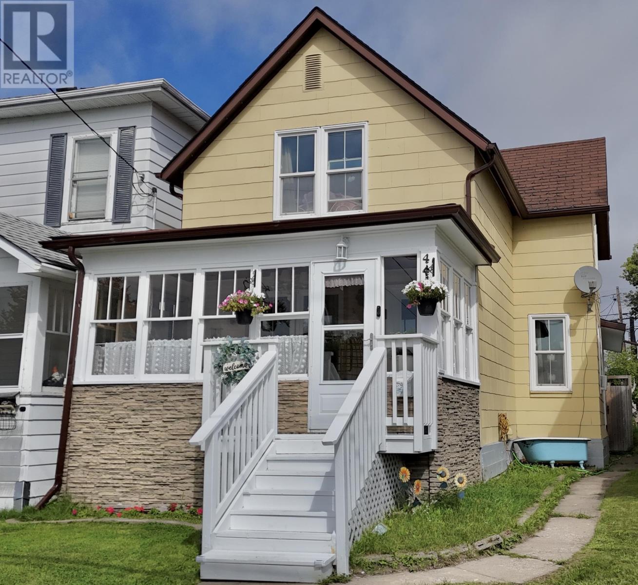 444 Third St S, Kenora, ON P9N 1J1