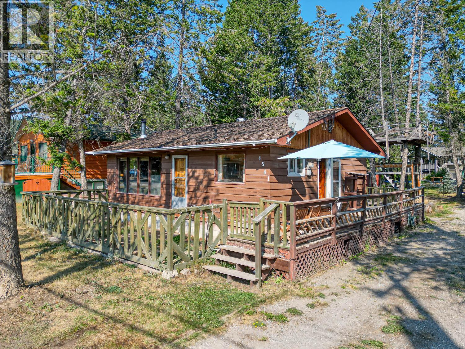 4541 Columere Rd, Fairmont Hot Springs, BC V0B 1L2