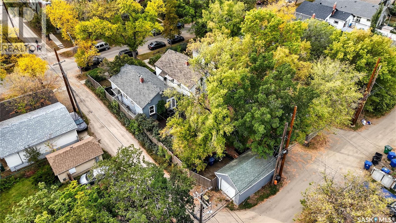 1112 B Ave N, Saskatoon, SK S7L 1G1