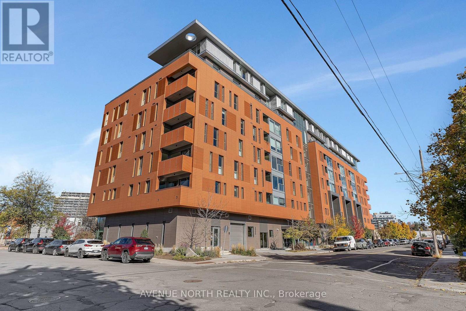 101 135 Barrette St, Ottawa, ON K1L 7Z9