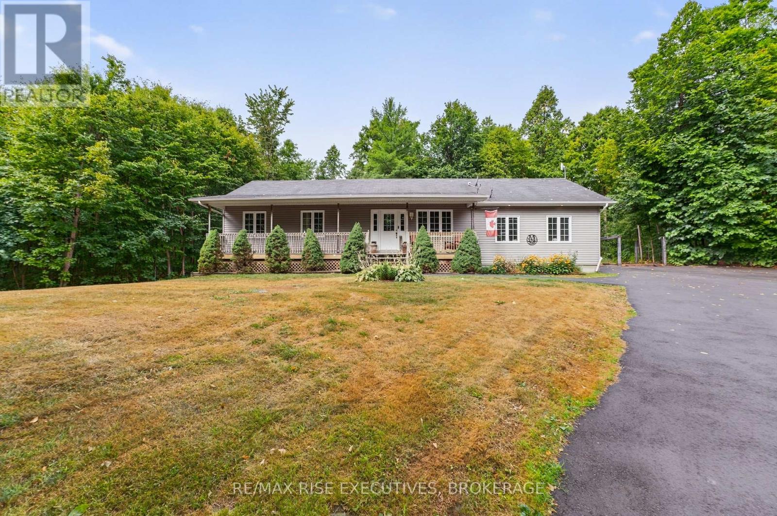 4623 Lower Round Lake Rd, South Frontenac, ON K0H 1H0