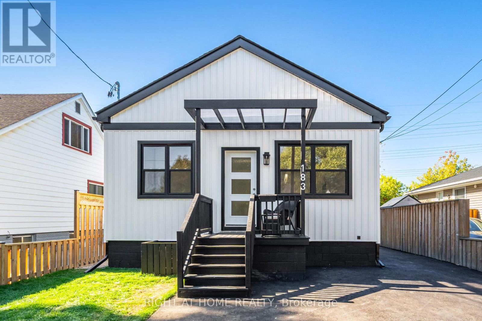 183 Normanhurst Ave, Hamilton, ON L8H 5M9