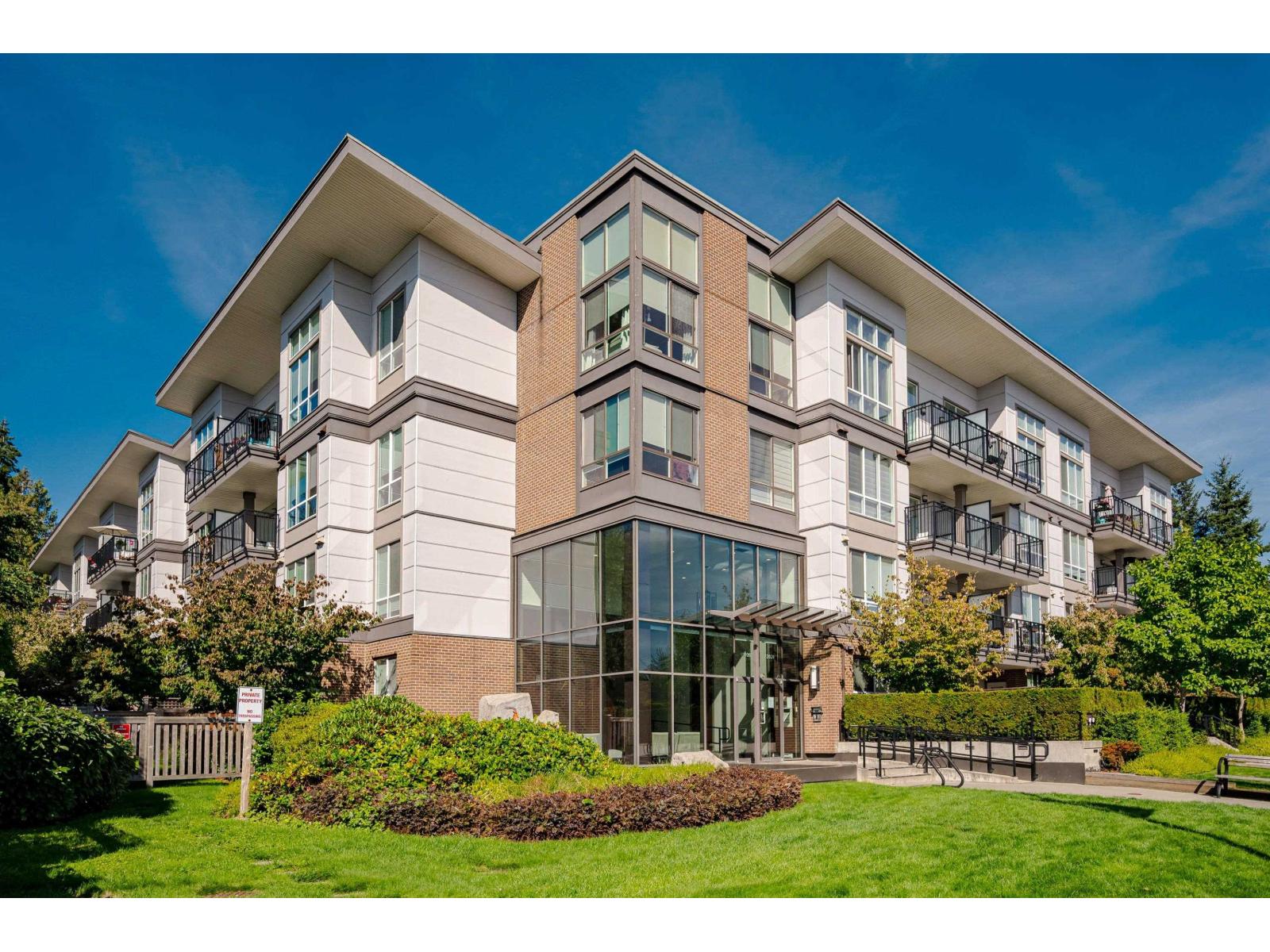 12039 64 Avenue Unit 316, Surrey, BC V3W 0R7