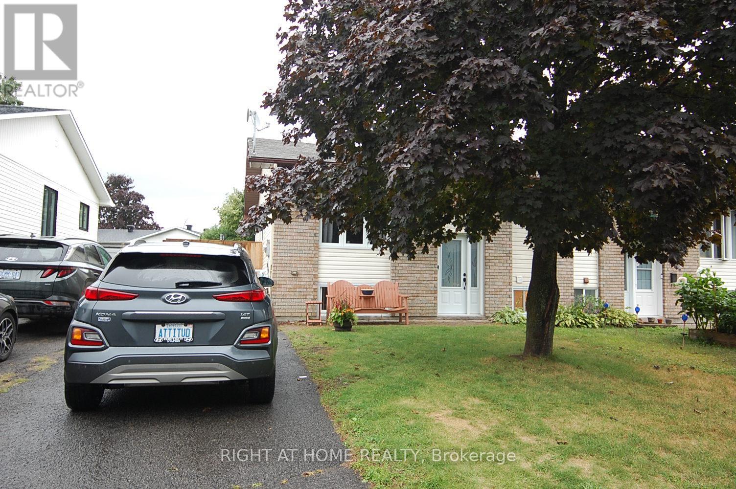 490 Dalrymple Dr, Clarence-Rockland, ON K4K 1G7