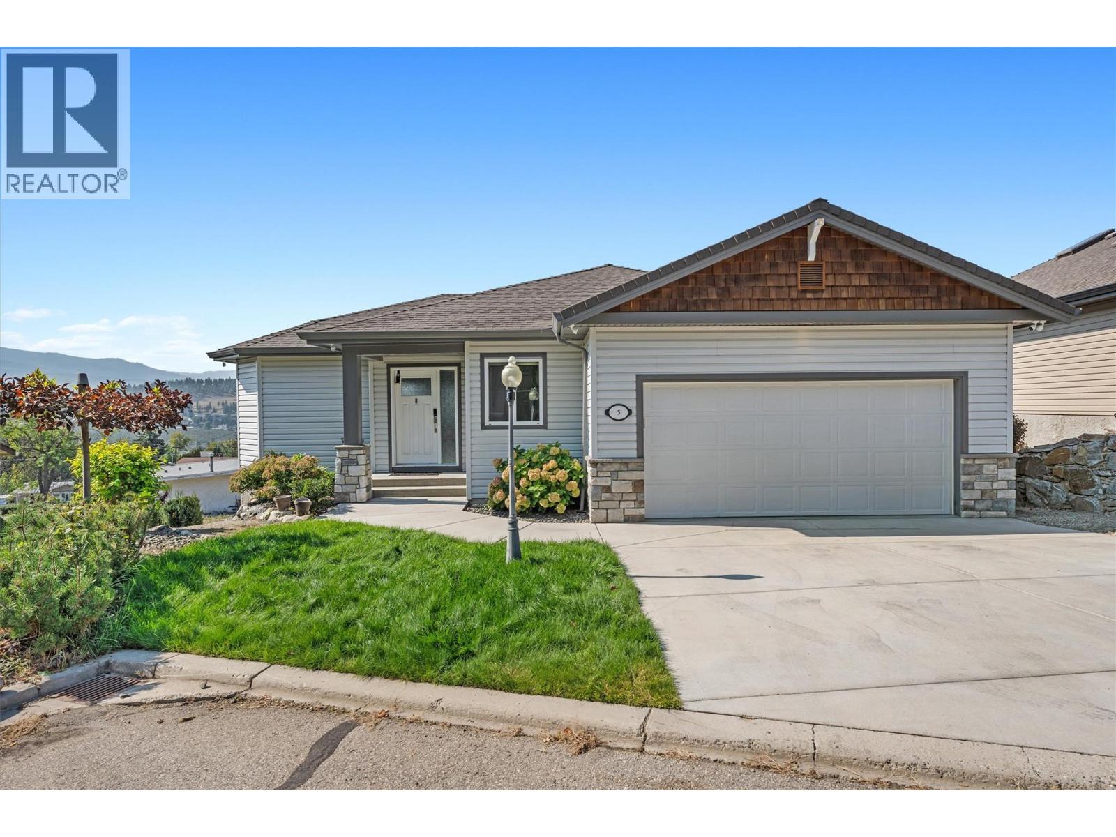 1342 Shaunna Road Unit 5, Kelowna, BC V1P 1P8