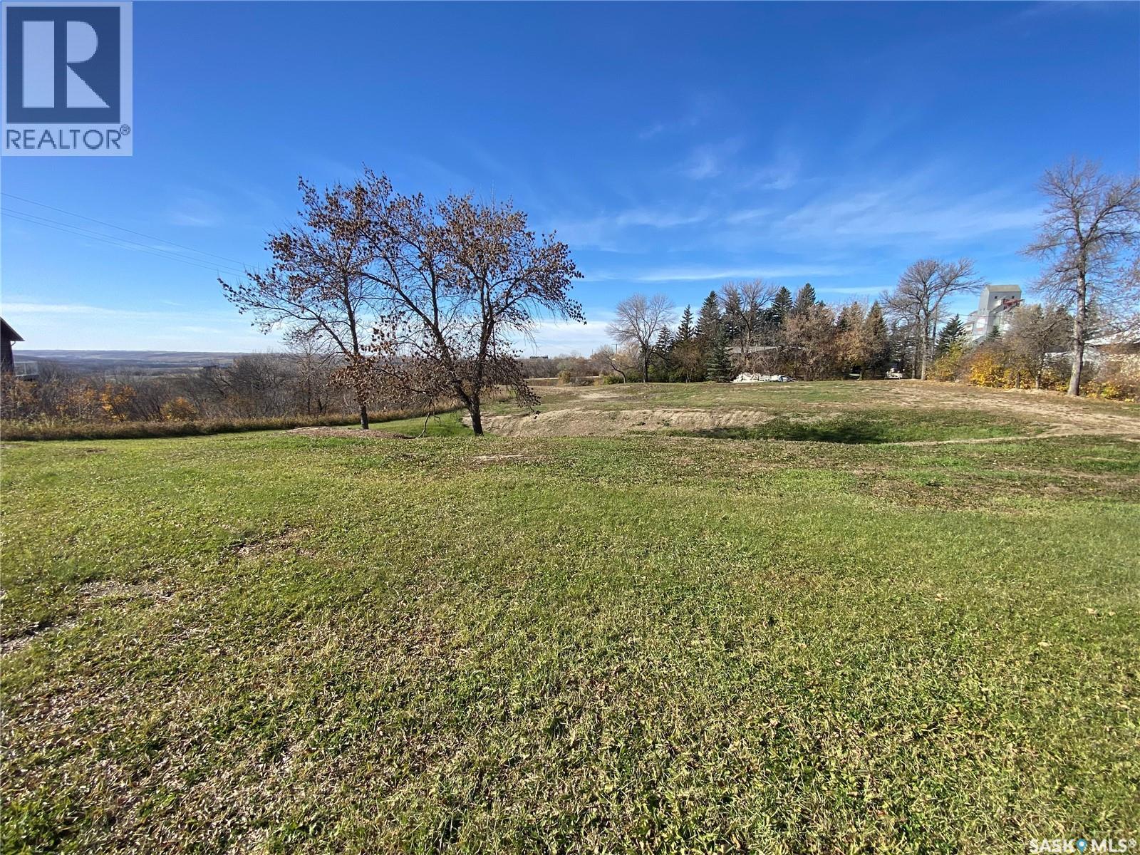 100 Main St, Oxbow, SK S0C 2B0