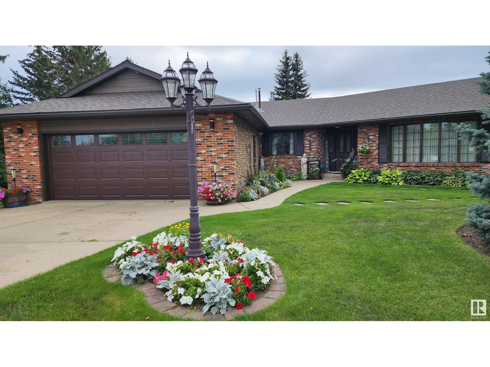 5307 Ravine Dr, Elk Point, AB T0A 1A0