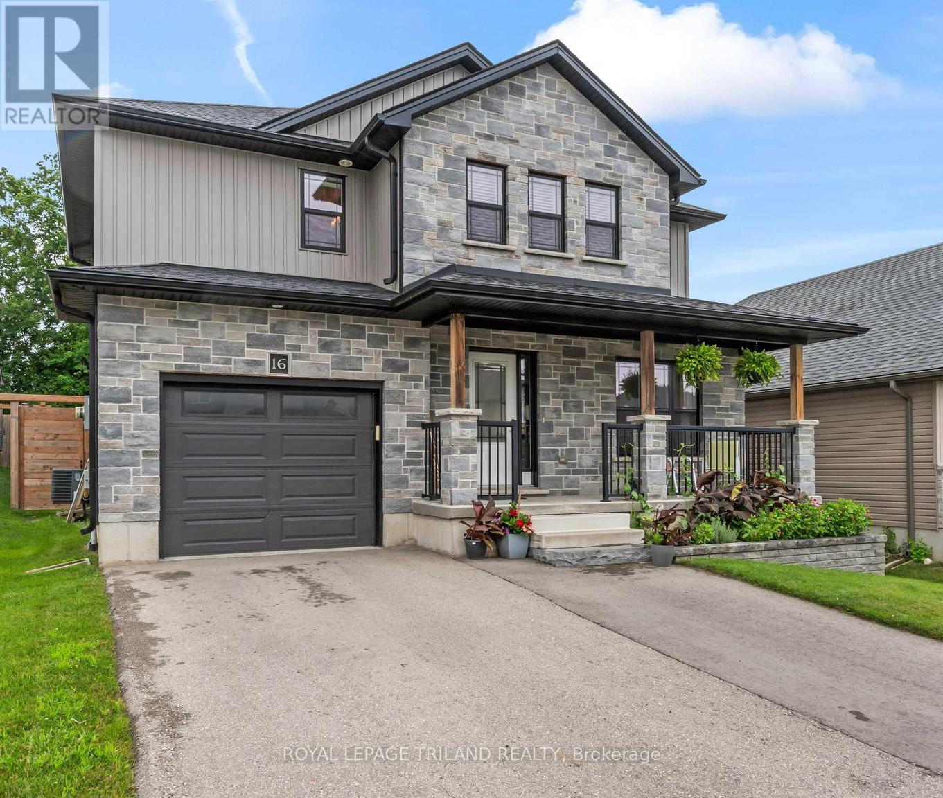 16 Kendell Ln, Ingersoll, ON N5C 0B7