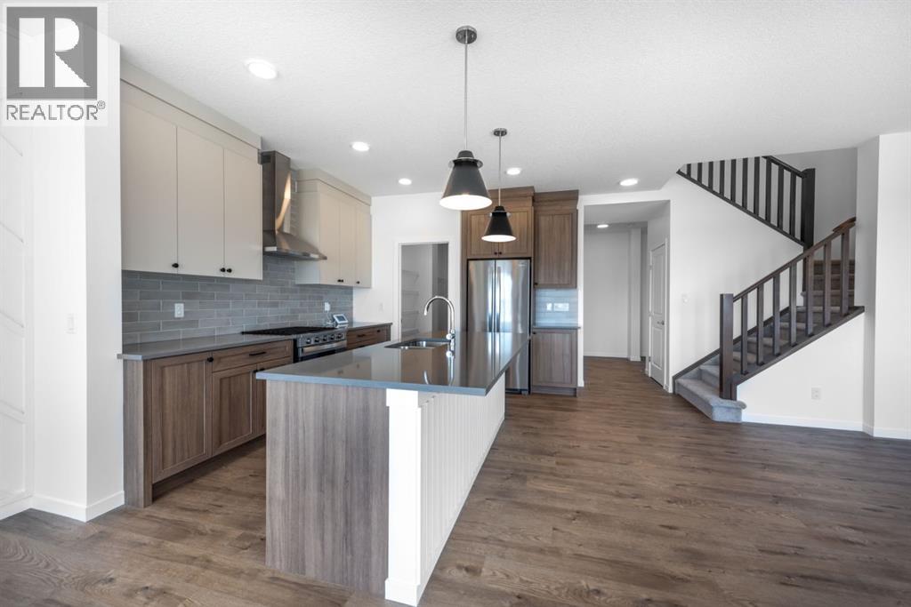137 Clearwater Ter, Chestermere, AB T1X 3A7