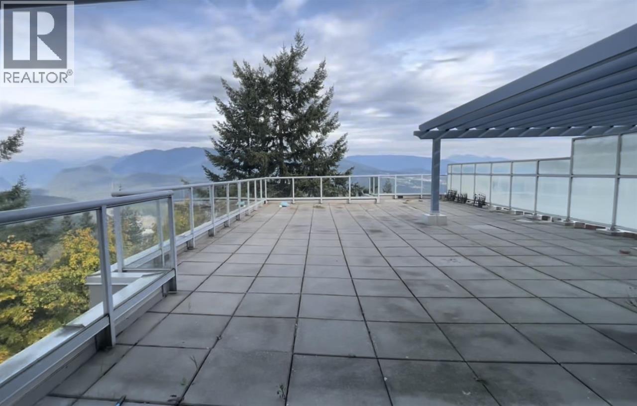 9262 University Crescent Unit 803, Burnaby, BC V5A 0A4