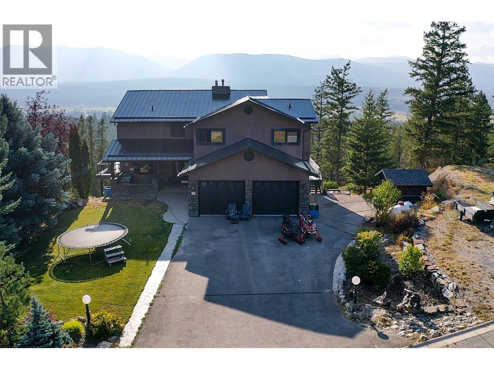 4931 Mountain View Dr, Fairmont Hot Springs, BC V0B 1L1