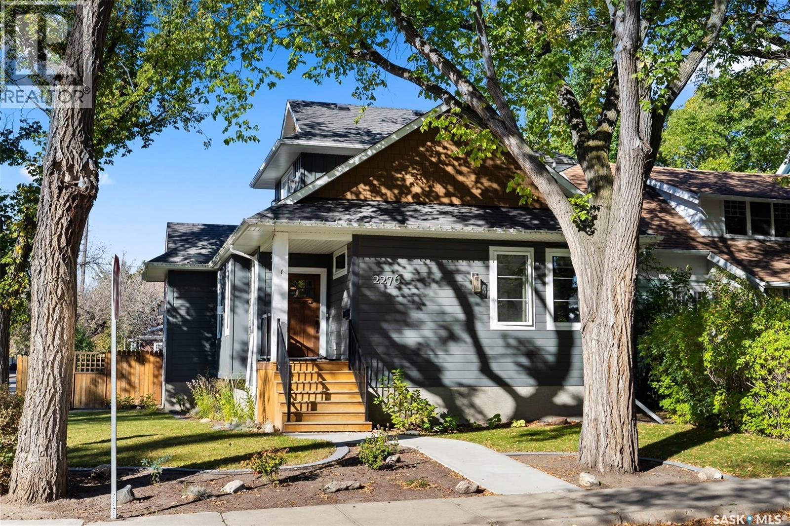 2276 Rae St, Regina, SK S4T 2E9