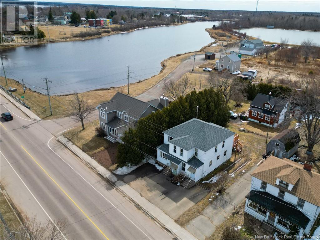 9470 Rue Main, Richibucto, NB E4W 4E4