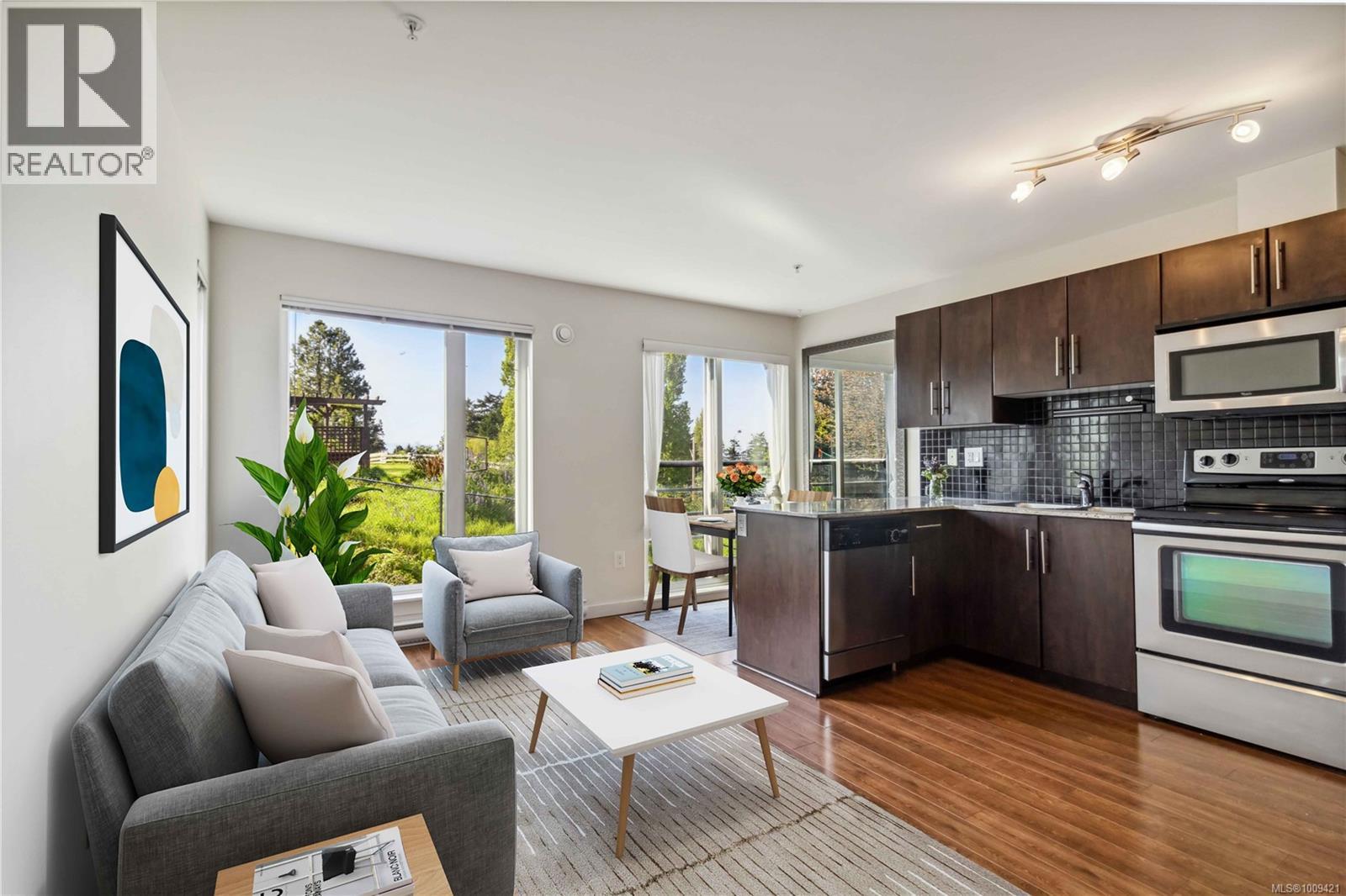 1405 Esquimalt Rd Unit 308 Rd, Esquimalt, BC V9A 0A4
