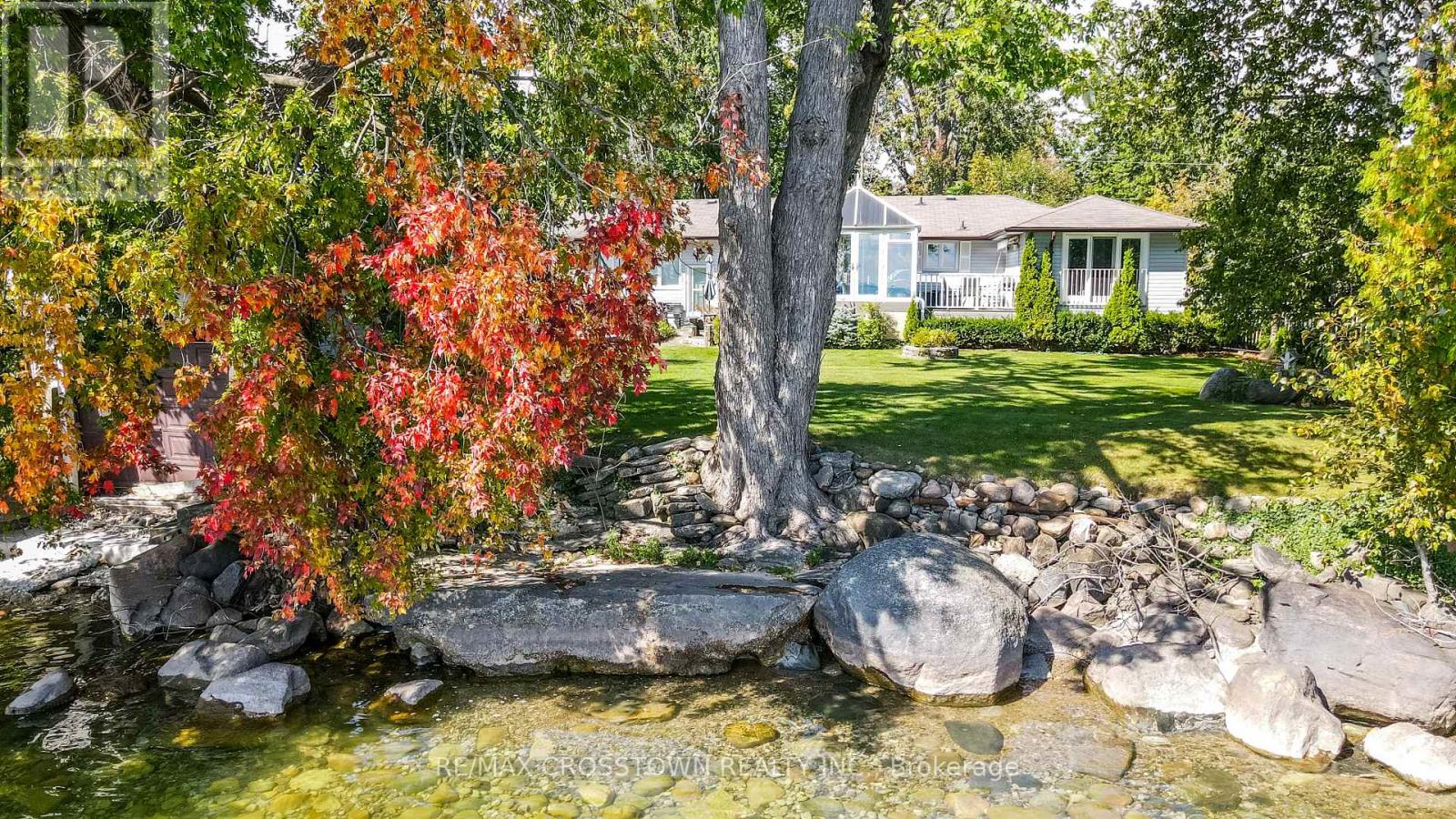 155 Parkside Dr, Oro-Medonte, ON L3V 0K2