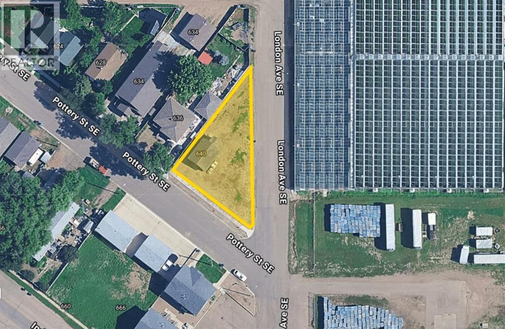 640 Pottery St SE, Medicine Hat, AB T1A 7G2