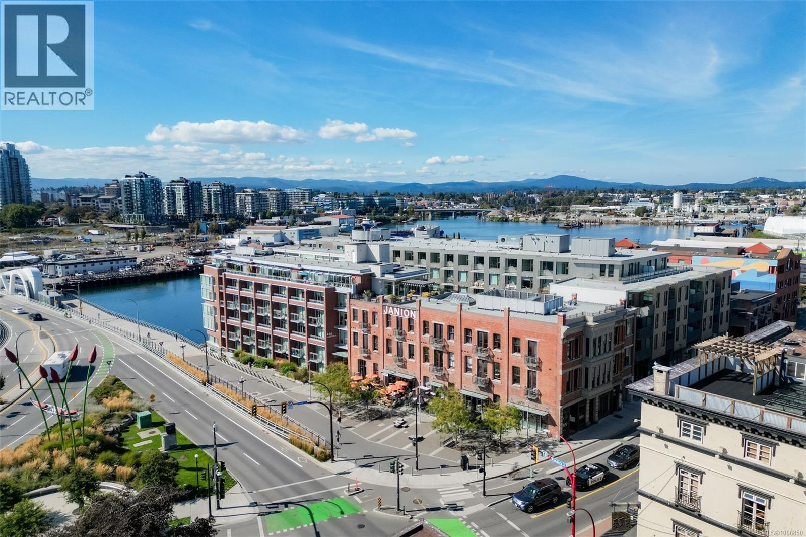 1610 Store St Unit 225 St, Victoria, BC V8W 0E3