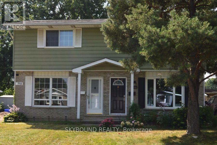 198 Pinedale Dr, Kitchener, ON N2E 1K3