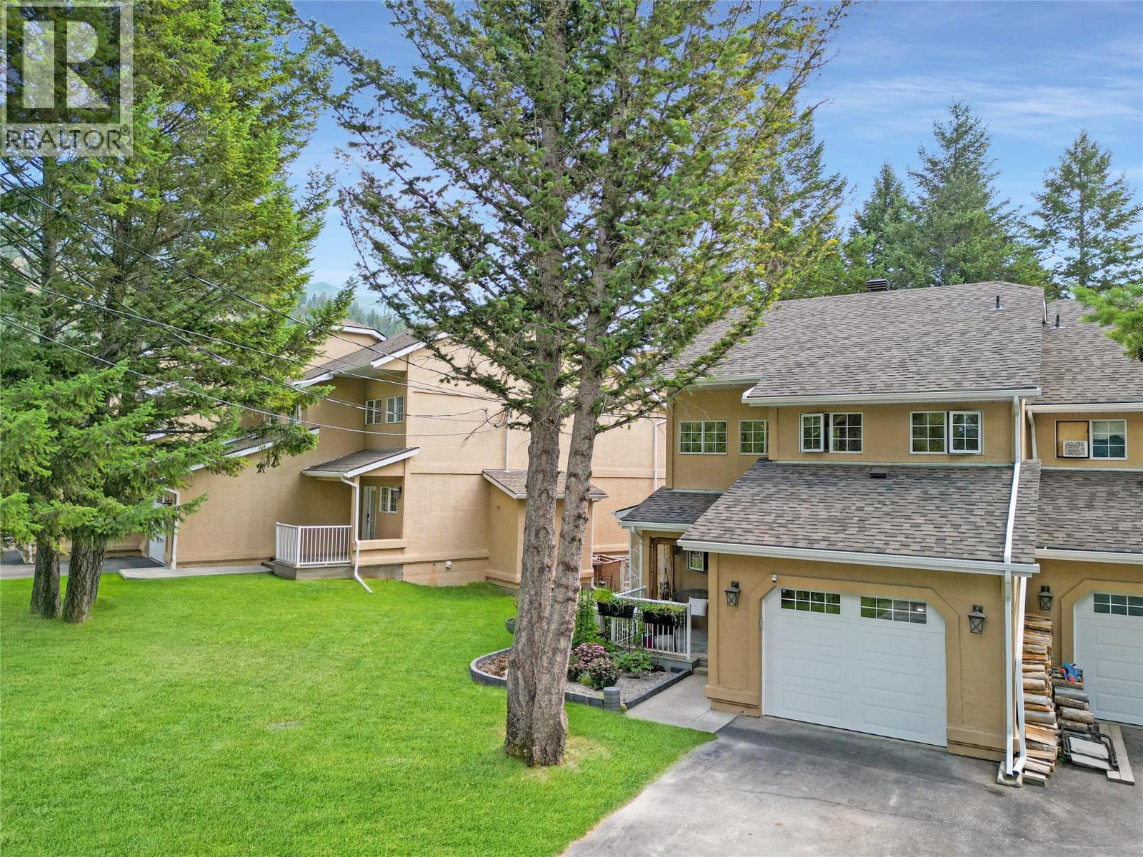 4850 Mckay Street Unit 4, Radium Hot Springs, BC V0A 1M0