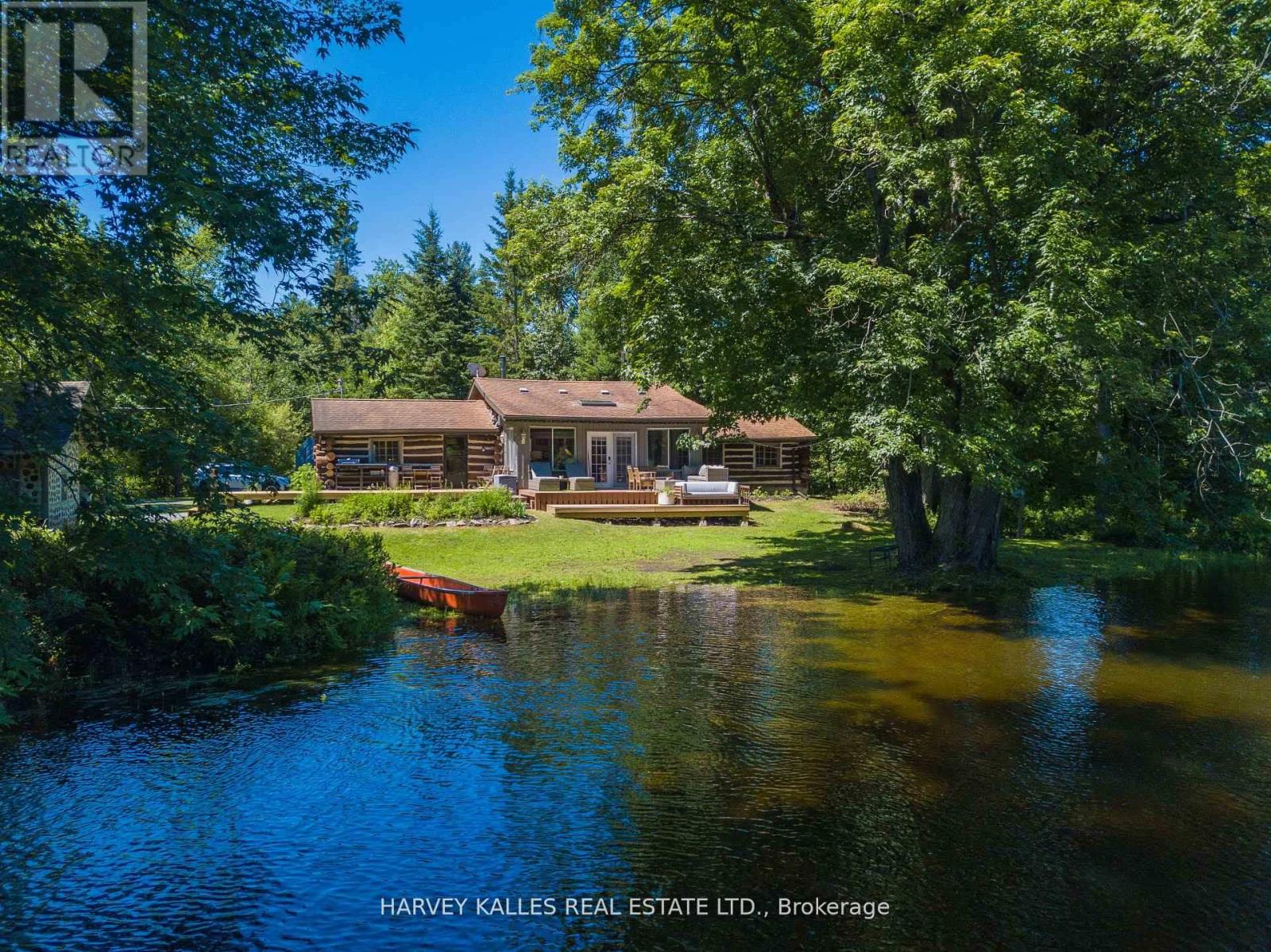 1053 Sherwood Forest Rd, Bracebridge, ON P1L 1X3