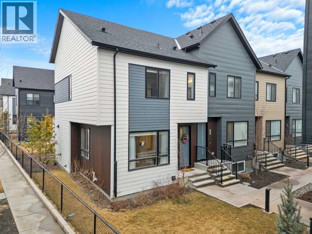 716 Redstone Cres NE, Calgary, AB T3N 1M3