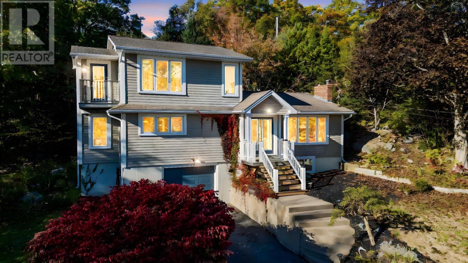15 Merrill Dr, Halifax, NS B3M 2M4