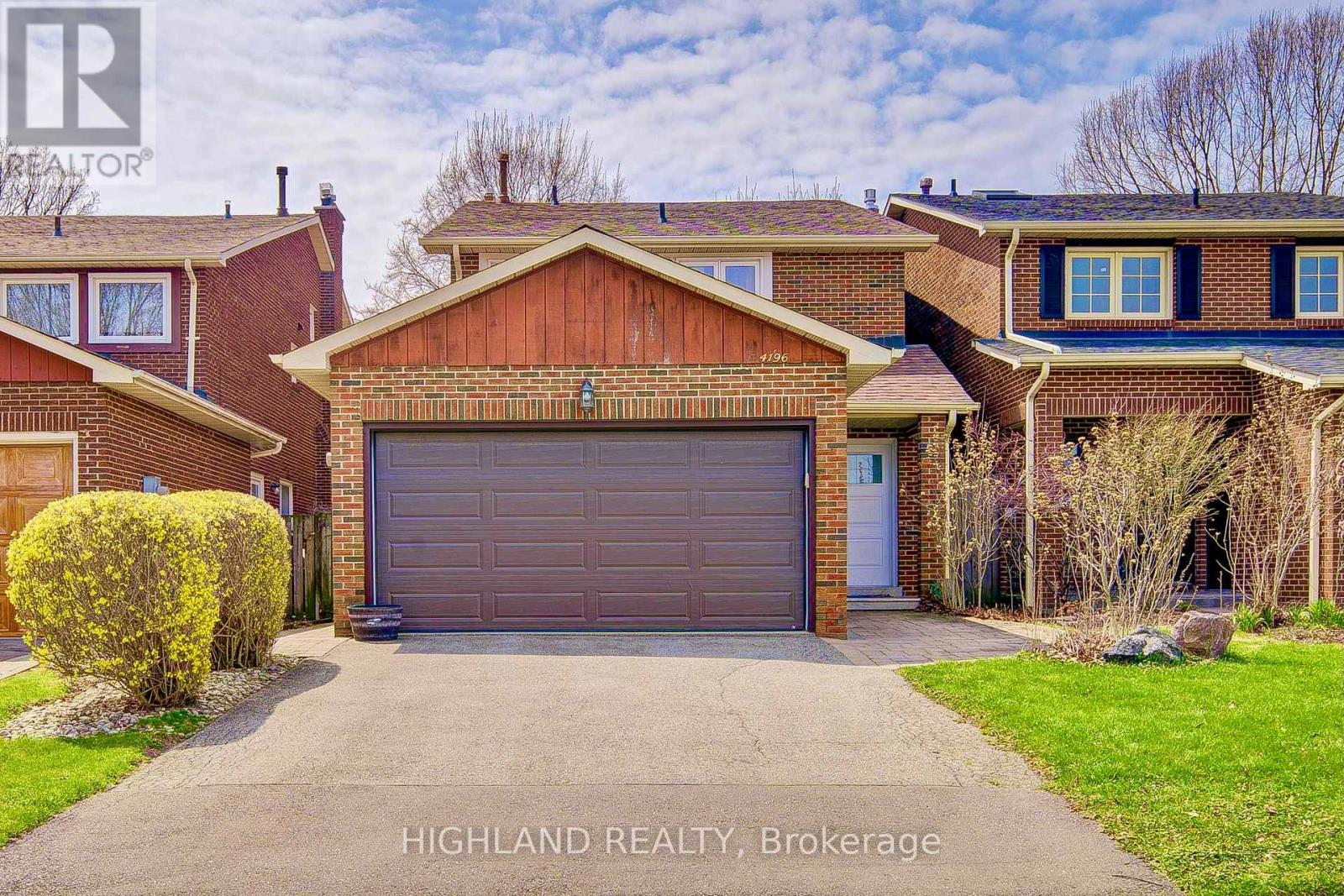 4196 Treetop Cres, Mississauga, ON L5L 2L9
