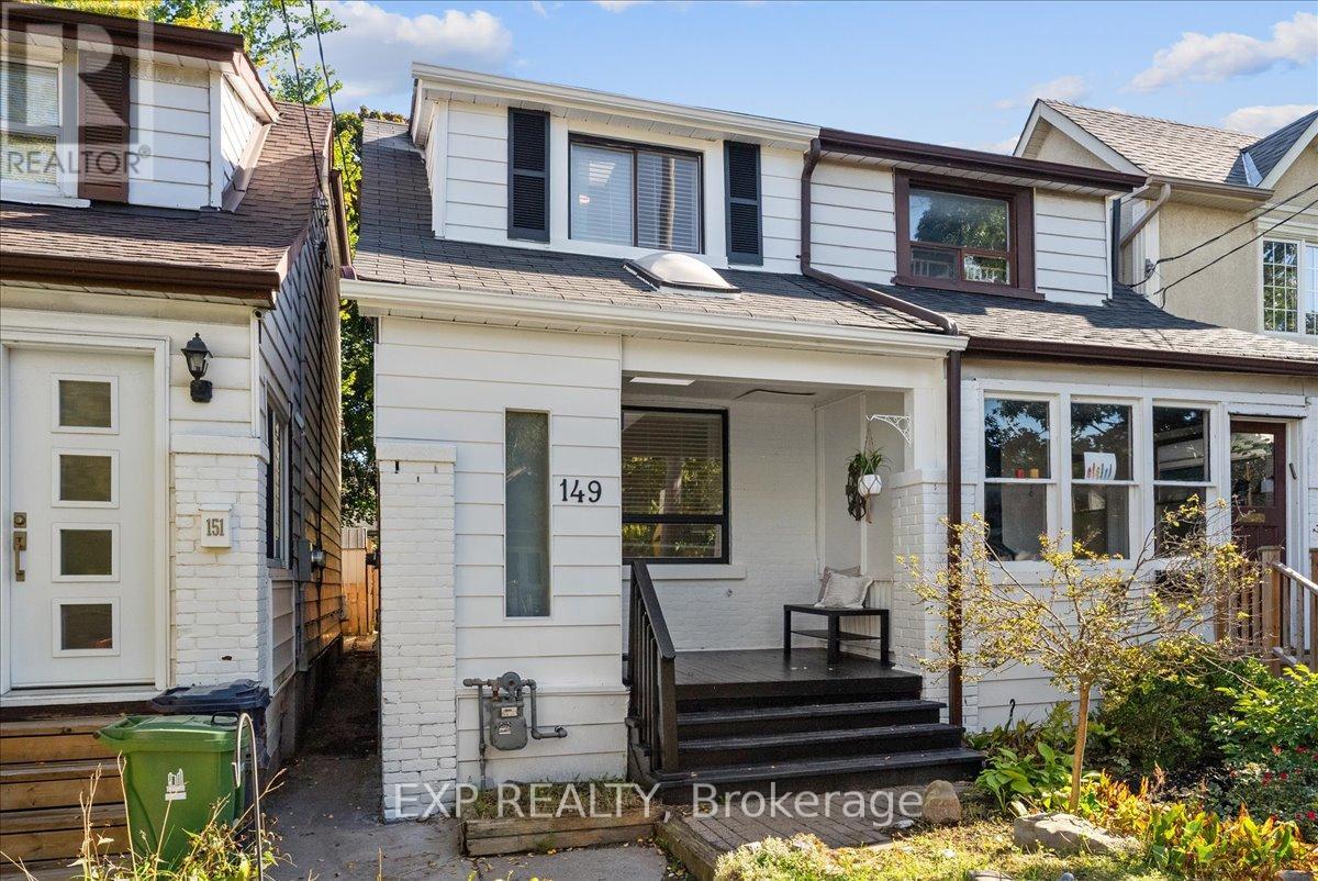 149 Drayton Ave, Toronto, ON M4C 3M1