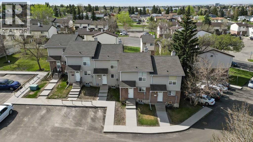 64 Whitnel Court Ne Unit 34, Calgary, AB T1Y 5E3