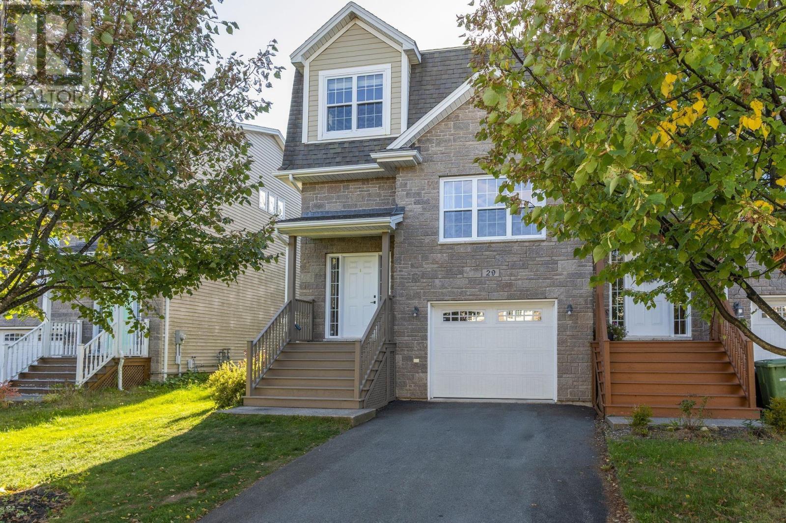 29 Lasalle Ct, West Bedford, NS B4B 0H8